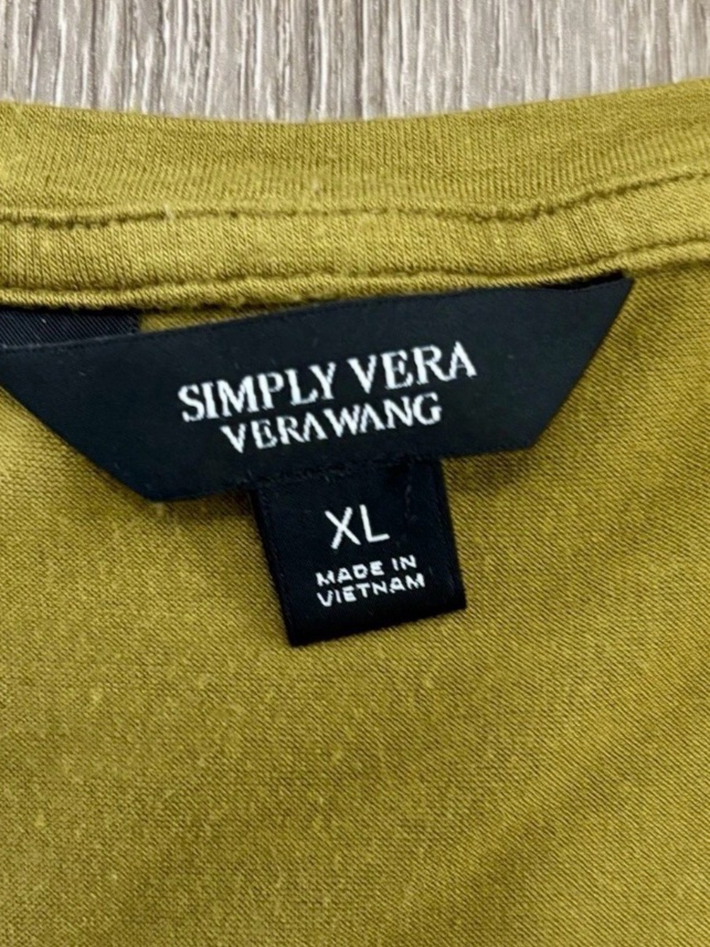 Simply Vera Vera Wang Olive Green Short Sleeve Side-Tie Tunic Top - Picture 4 of 4